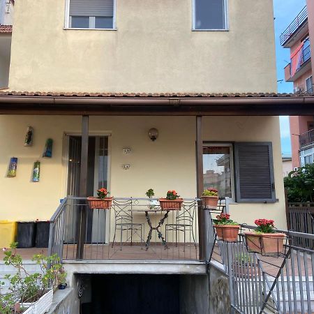 Appartamento In Villa Alle Falde Del Vesuvio ナポリ エクステリア 写真